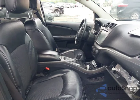 2017 Dodge Journey Crossroad Plus z USA, uszkodzony, nr VIN 3C4PDCGG1HT599089